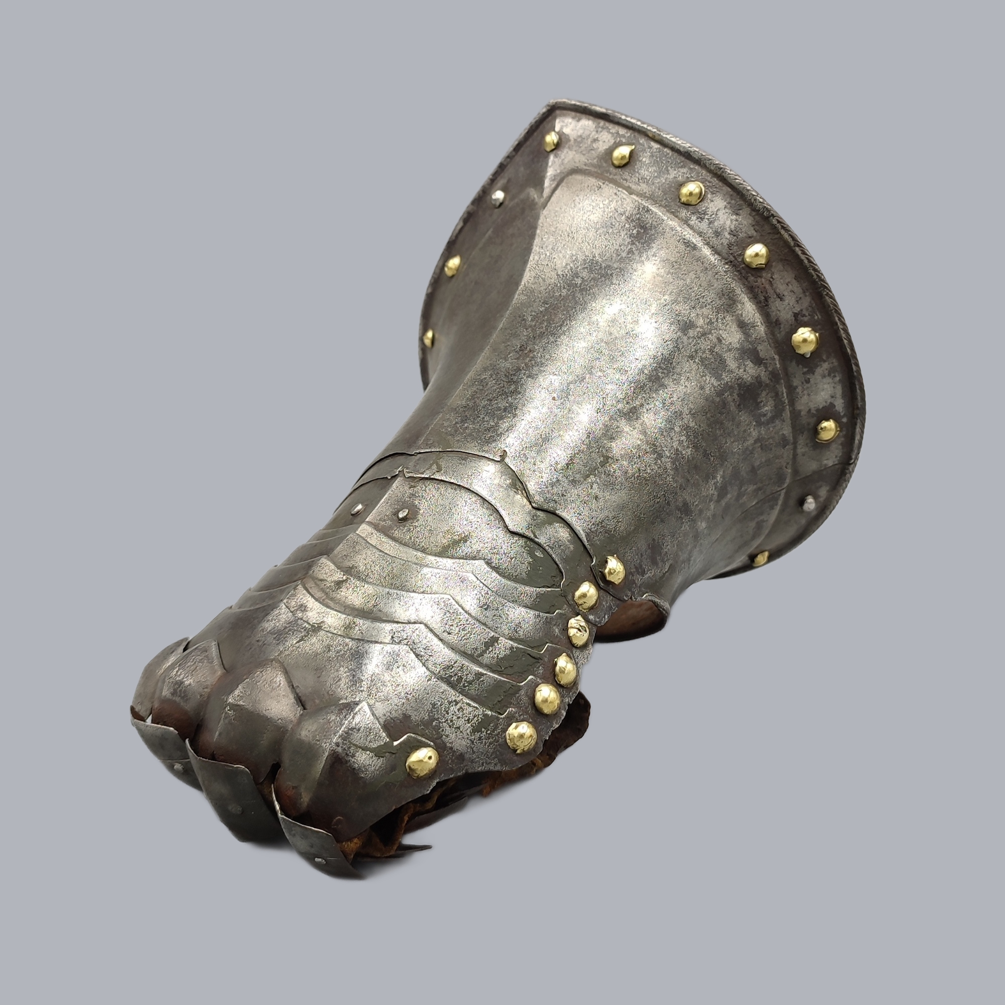 16th Century Single Gauntlet