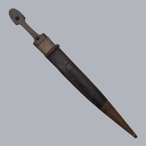 QAMA DAGGER