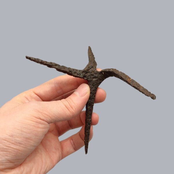 SOUTH GERMAN MEDIEVAL CALTROP