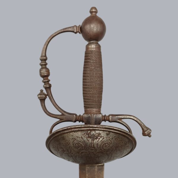 SPANISH BILBO-STYLED CAVALRY SWORD