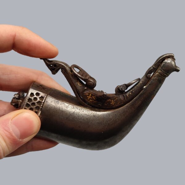 INDOPERSIAN POWDER FLASK