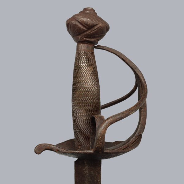 NORTH EUROPEAN CAVALRY TROOPER SWORD