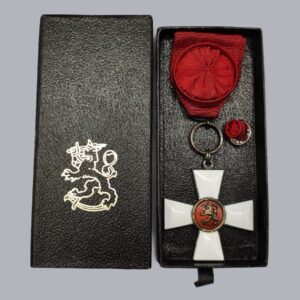 FINNISH 1ST CLASS KNIGHT'S CROSS OF THE LION OF FINLAND