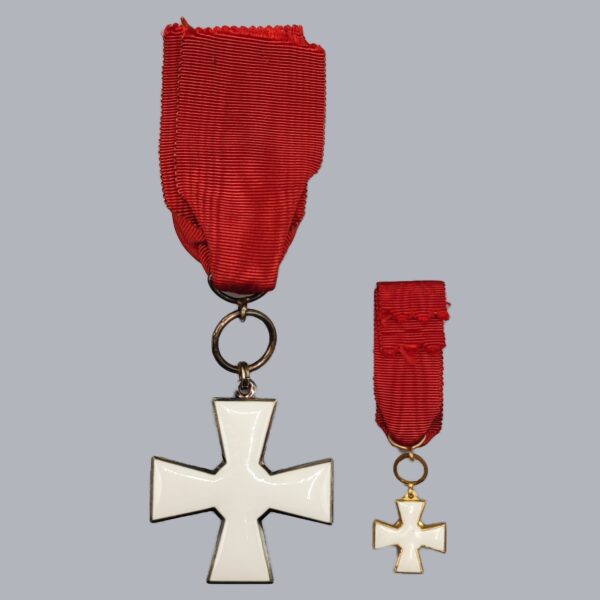FINNISH 1ST CLASS KNIGHT'S CROSS OF THE LION OF FINLAND & MINIATURE