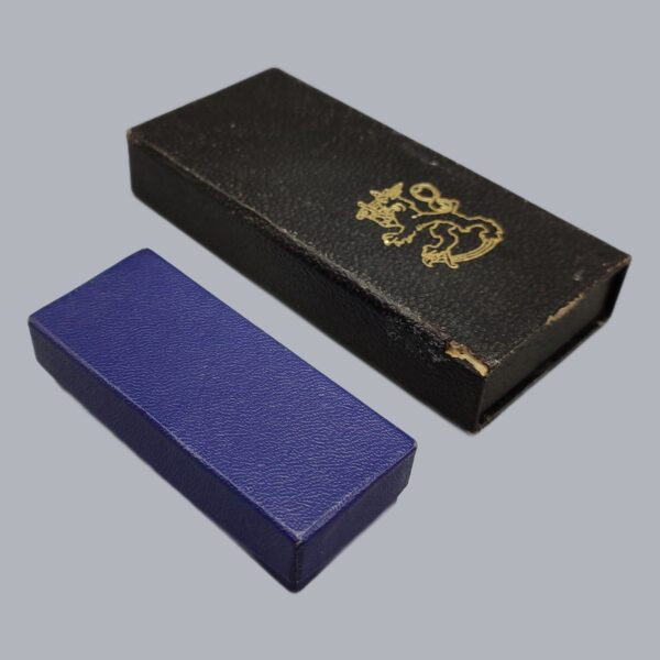 FINNISH 1ST CLASS KNIGHT'S CROSS OF THE LION OF FINLAND & MINIATURE