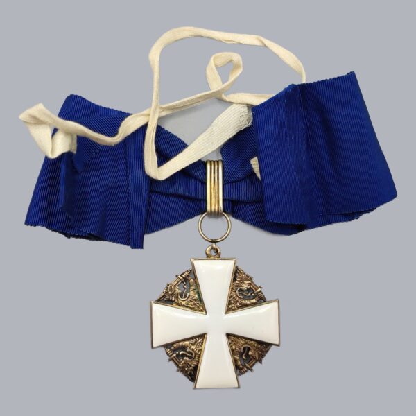 FINNISH COMMANDER'S CROSS OF THE WHITE ROSE OF FINLAND