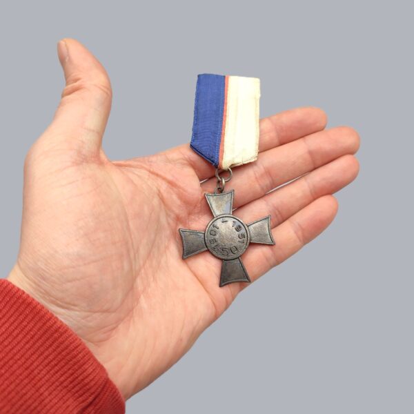 FINNISH COMMEMORATIVE CROSS OF THE DISBANDMENT OF THE FINNISH IMPERIAL ARMY 1901-1951