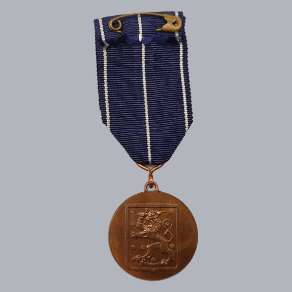FINNISH COMMEMORATIVE MEDAL OF THE 1941-1945 CONTINUATION WAR IN SWEDISH