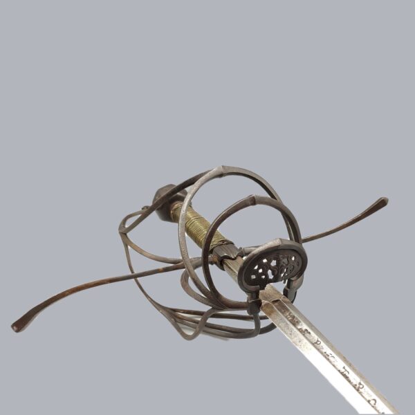 SPANISH-ITALIAN RAPIER BY PEDRO DE VELMONTE