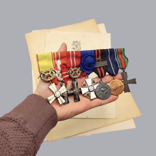 FINNISH MEDAL BAR & CERTIFICATES
