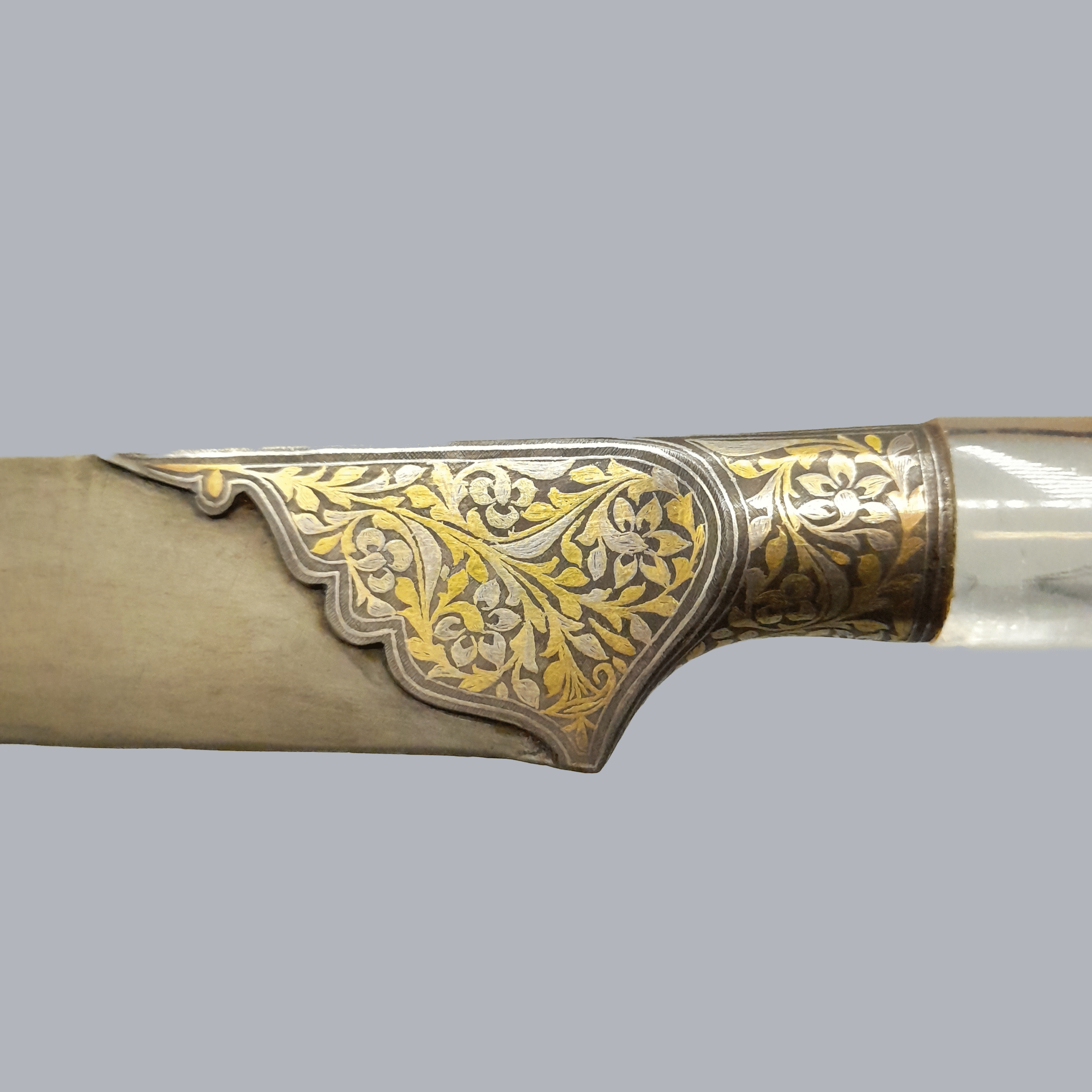 A729d Vintage Indian Kard Dagger 20th Century 1900s South Asian Koftgari Decorations Rock Crystal Steel Blade