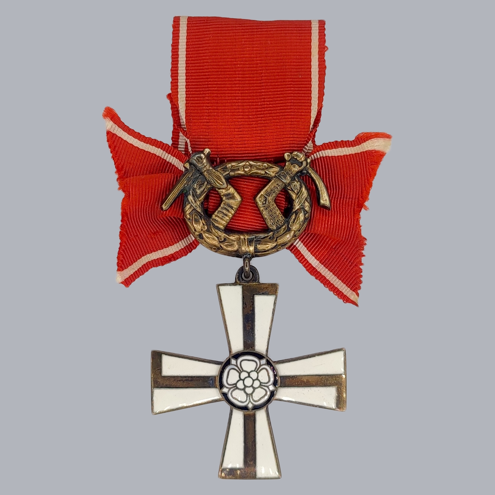 FINNISH WWII CROSS OF LIBERTY 2ND CLASS 1941 WITH SWORDS