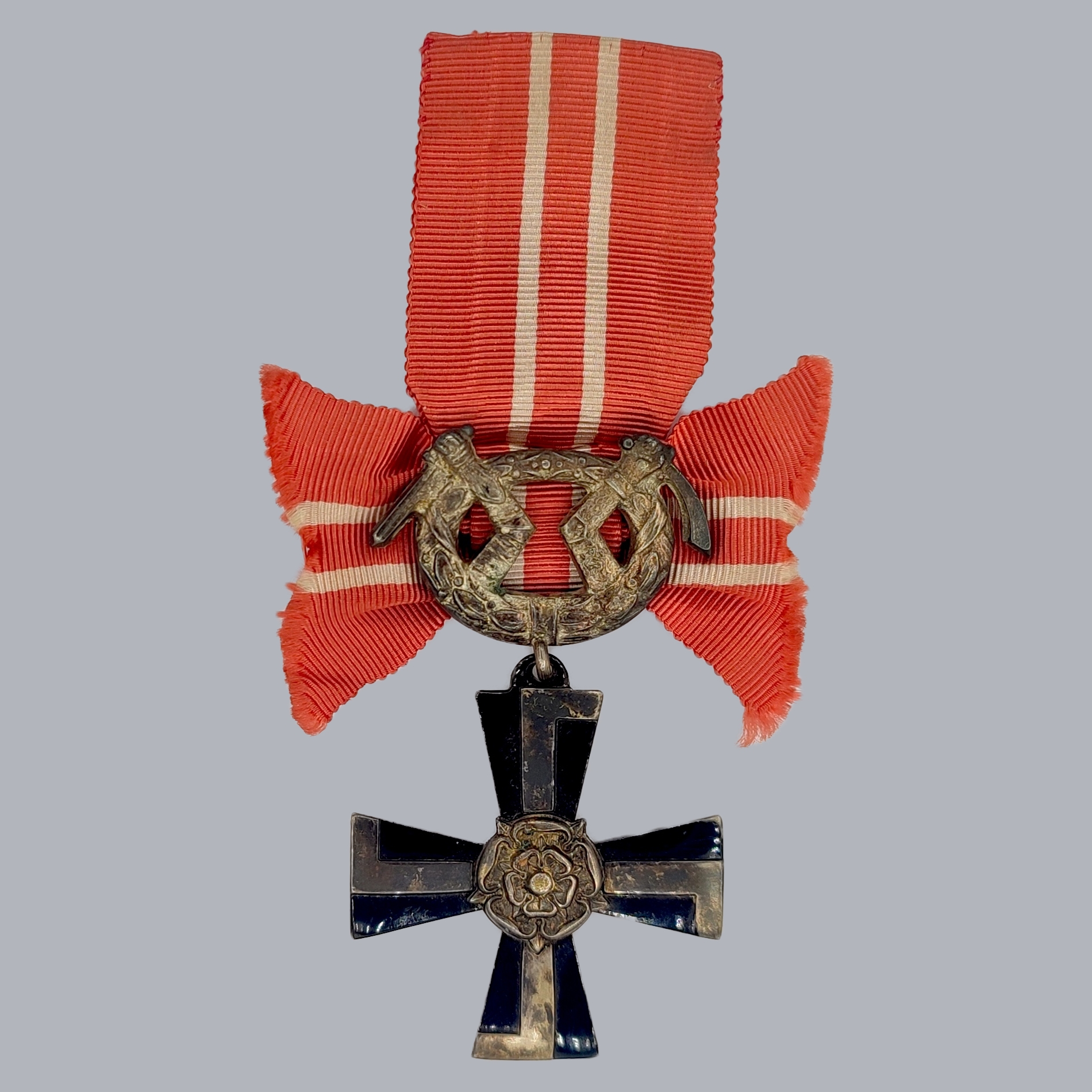 FINNISH WWII CROSS OF LIBERTY 4TH CLASS 1939 WITH SWORDS