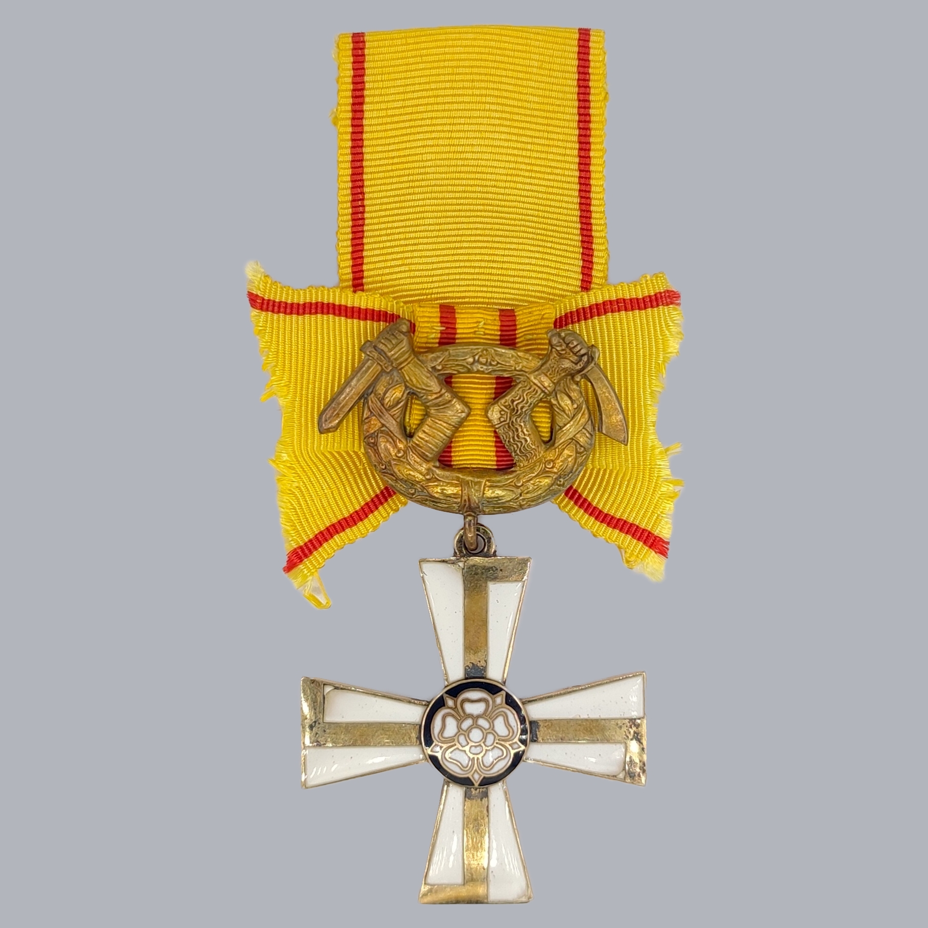FINNISH WWI CROSS OF LIBERTY 2ND CLASS 1918 WITH SWORDS