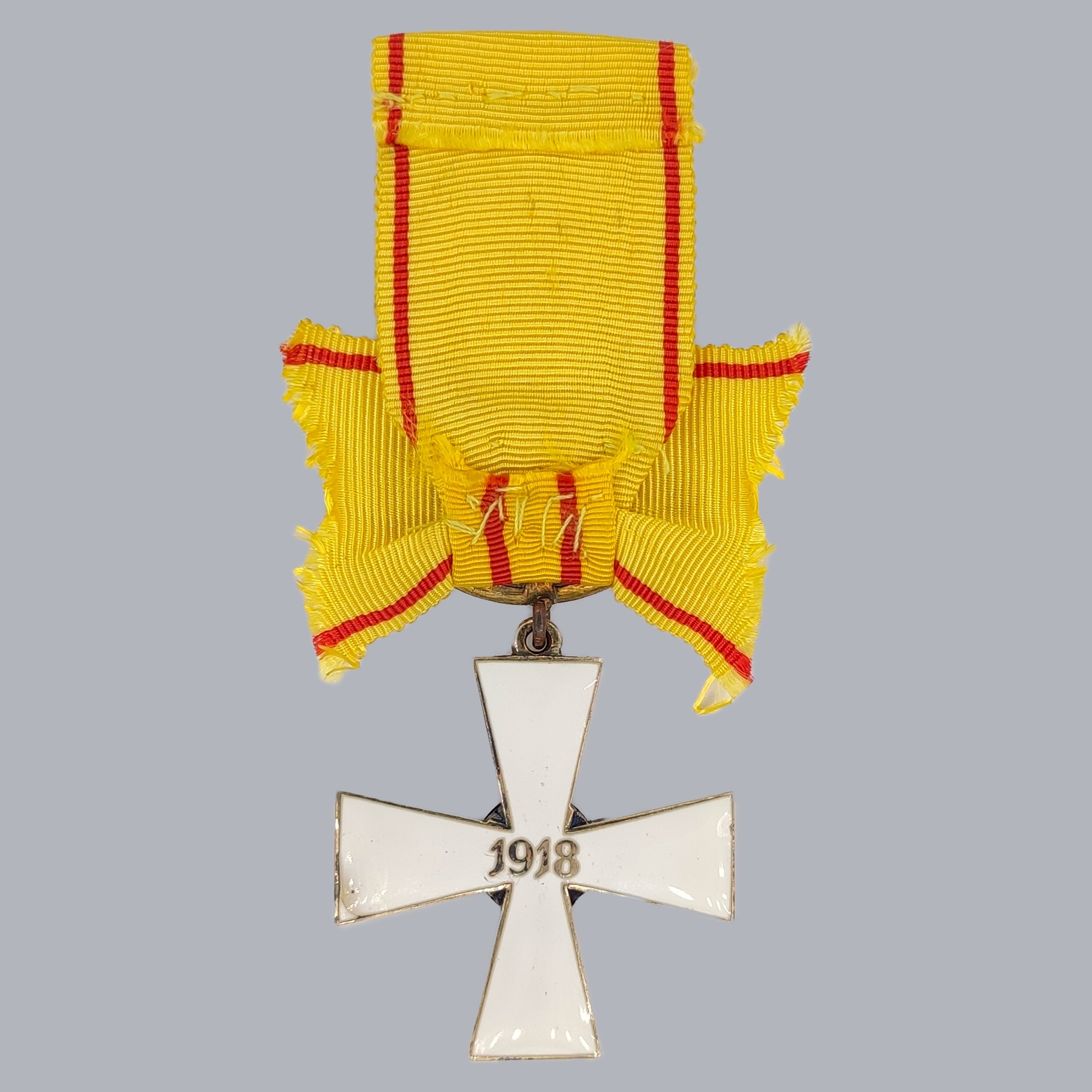FINNISH WWI CROSS OF LIBERTY 2ND CLASS 1918 WITH SWORDS