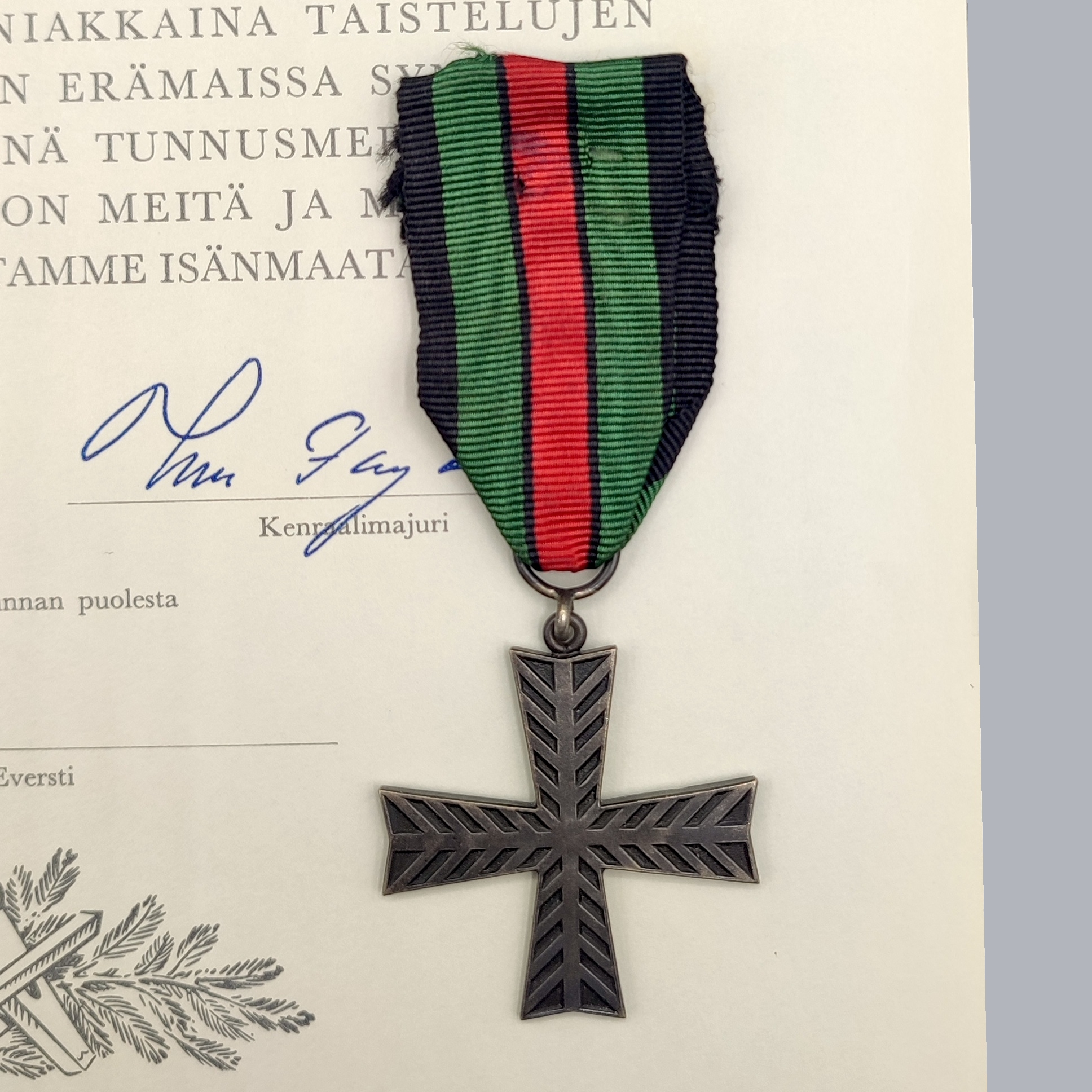 FINNISH WWII CAMPAIGN CROSS OF POHJOIS-VIENA 1941-1944 & CERTIFICATE
