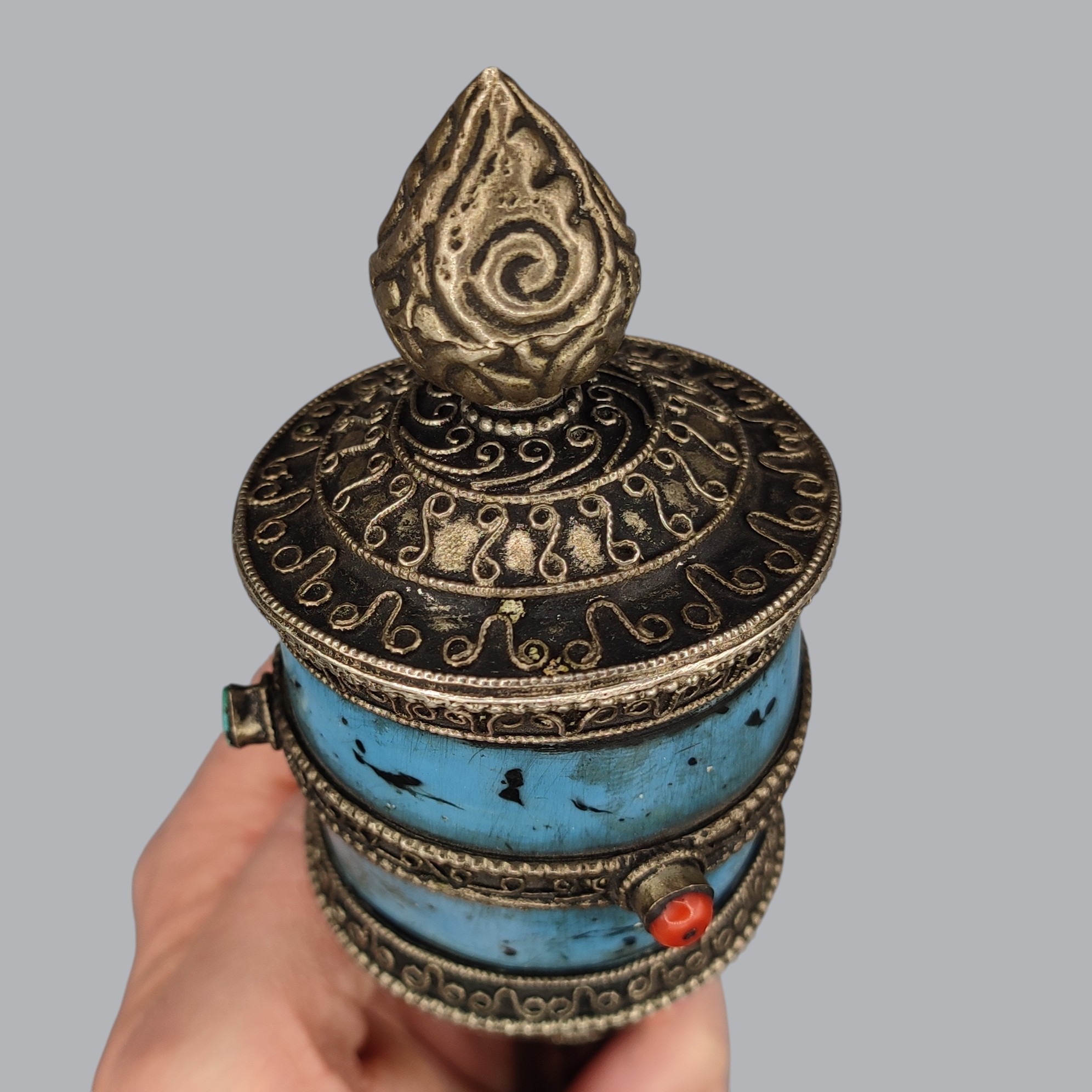 TIBETAN BUDDHIST PRAYER WHEEL