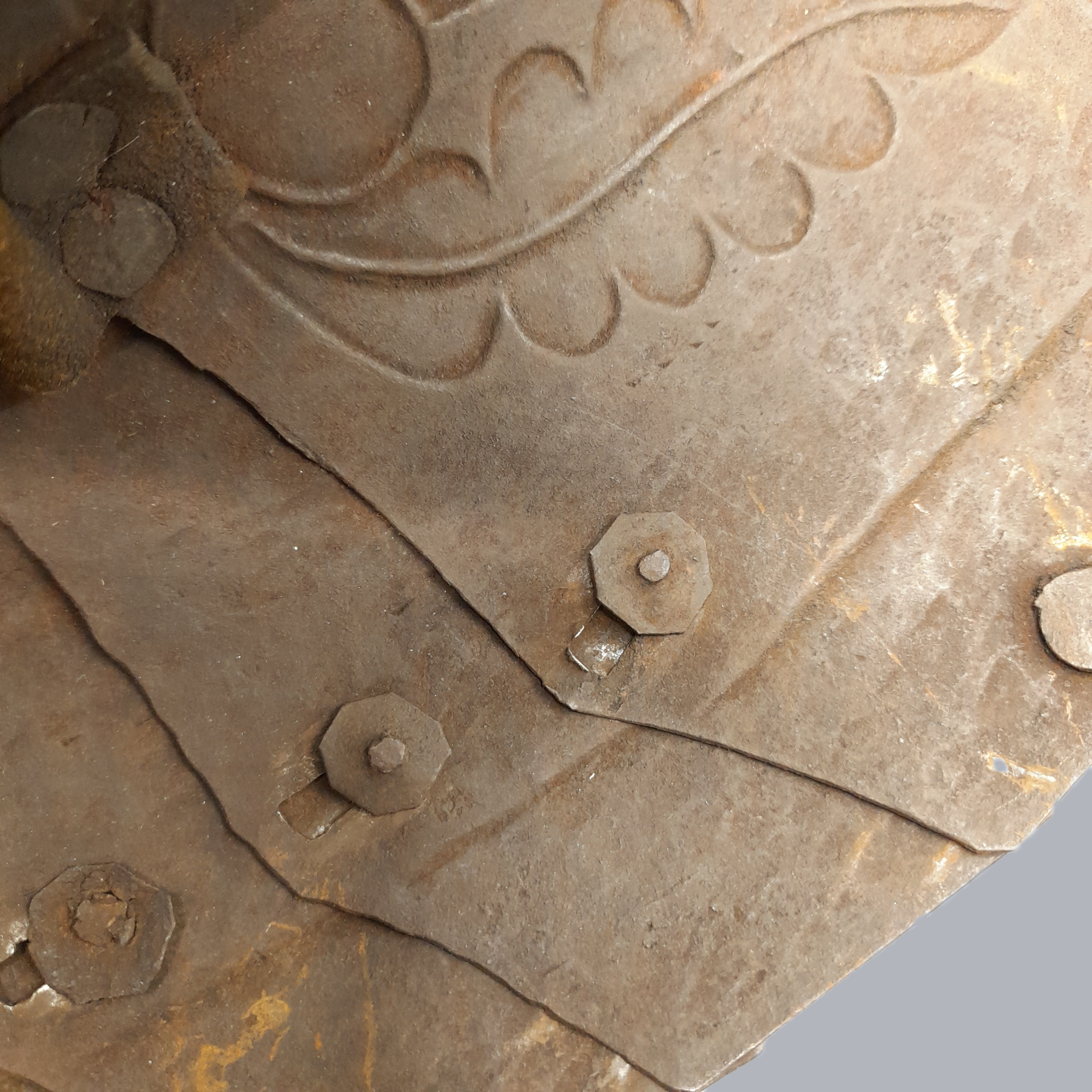 Antique Shoulder Armor Piece 1500s European Armour