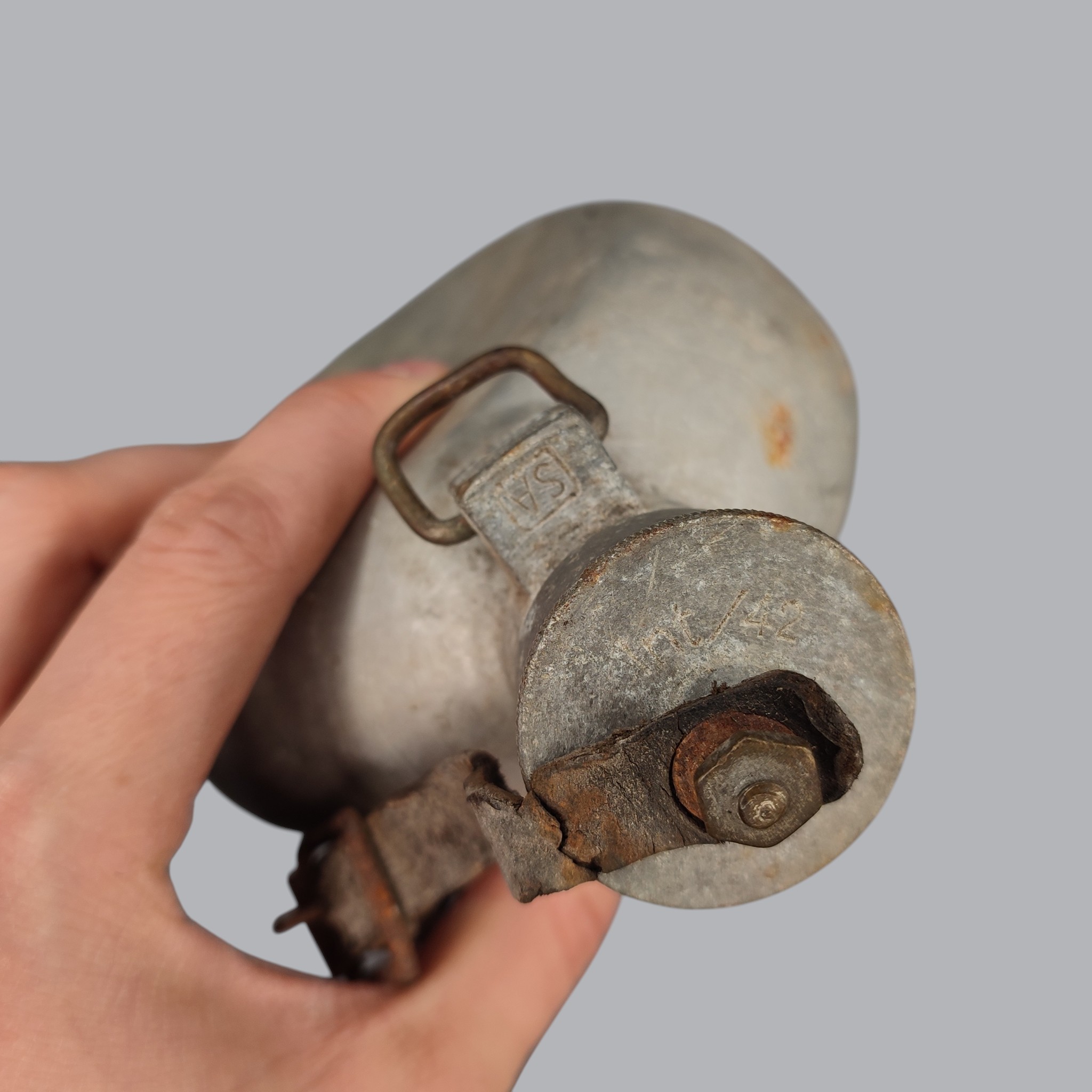 FINNISH WWII PAIR OF FIELD CANTEENS