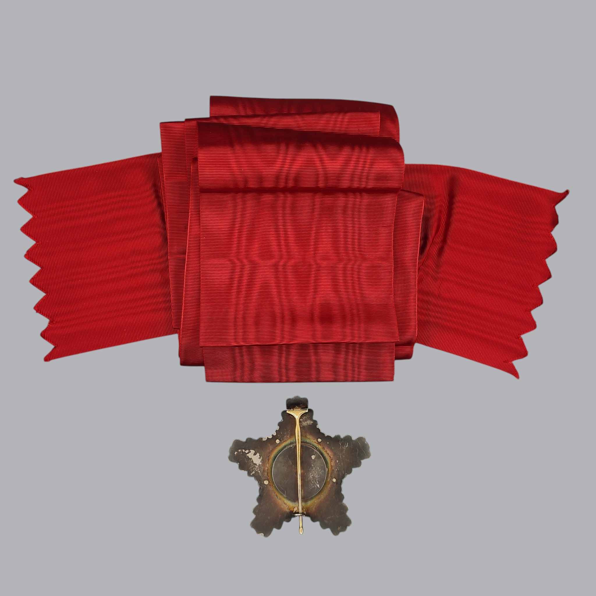 FINNISH GRAND CROSS & BREAST STAR OF THE LION OF FINLAND