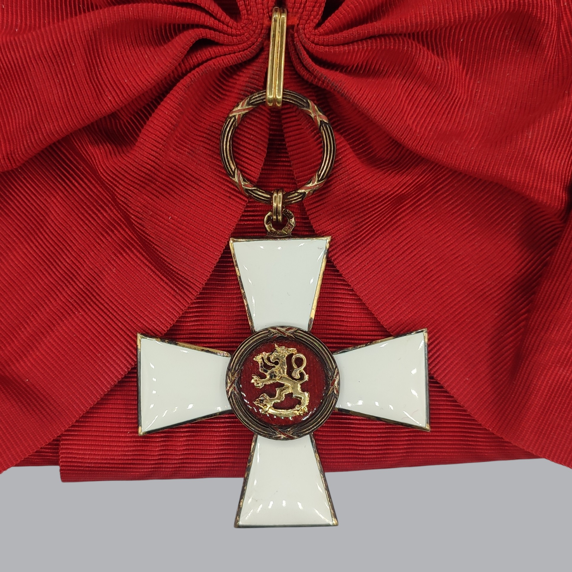 FINNISH GRAND CROSS & BREAST STAR OF THE LION OF FINLAND
