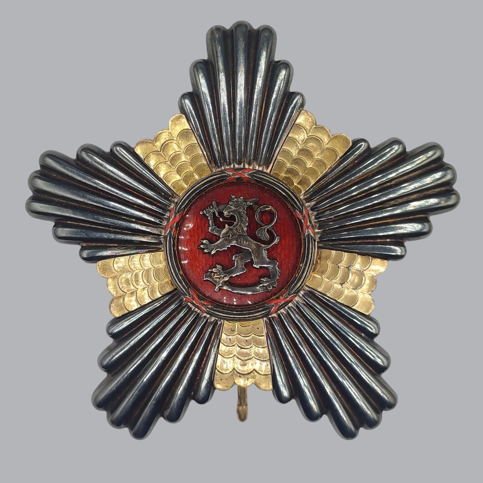 FINNISH GRAND CROSS & BREAST STAR OF THE LION OF FINLAND