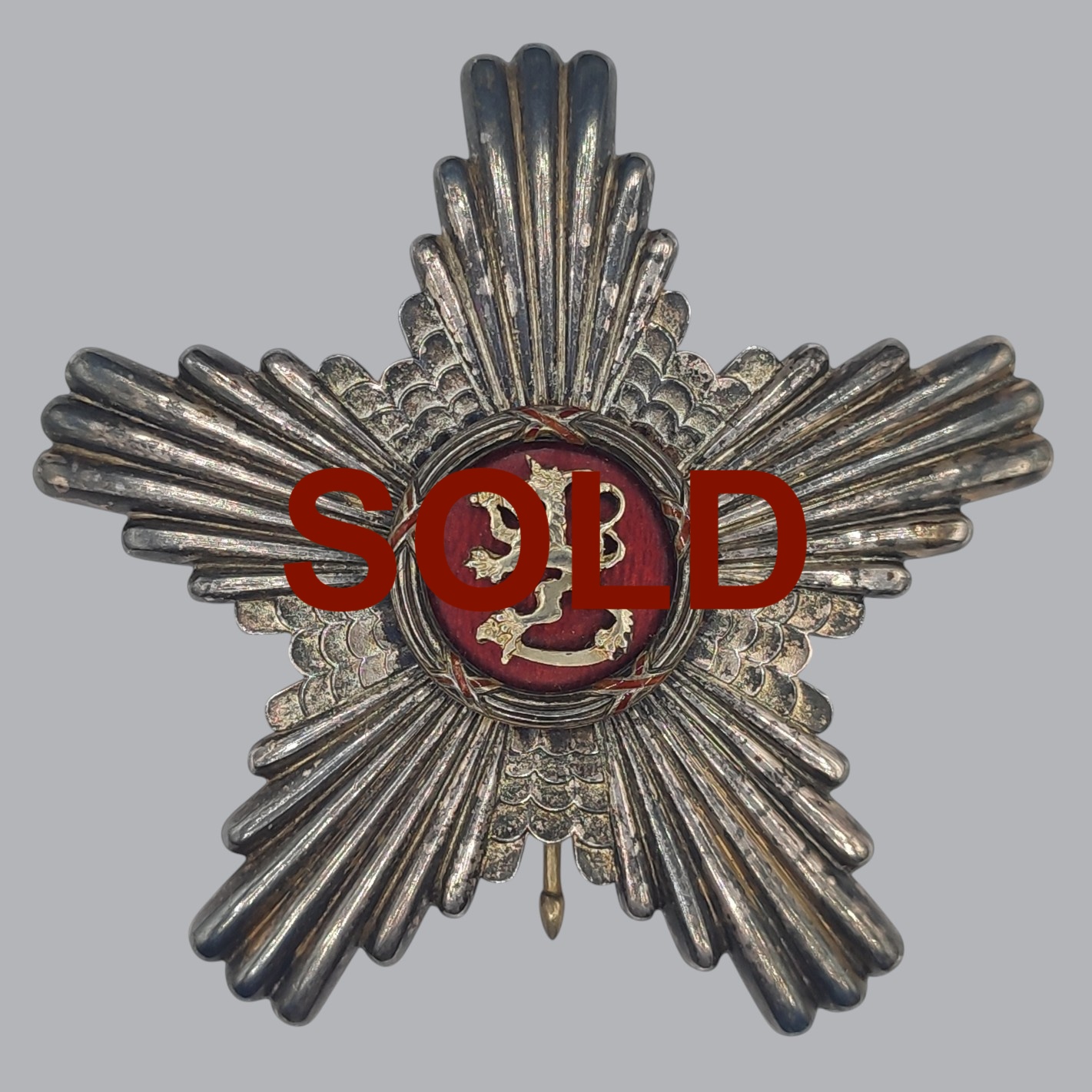 FINNISH LION OF FINLAND COMMANDER BREAST STAR