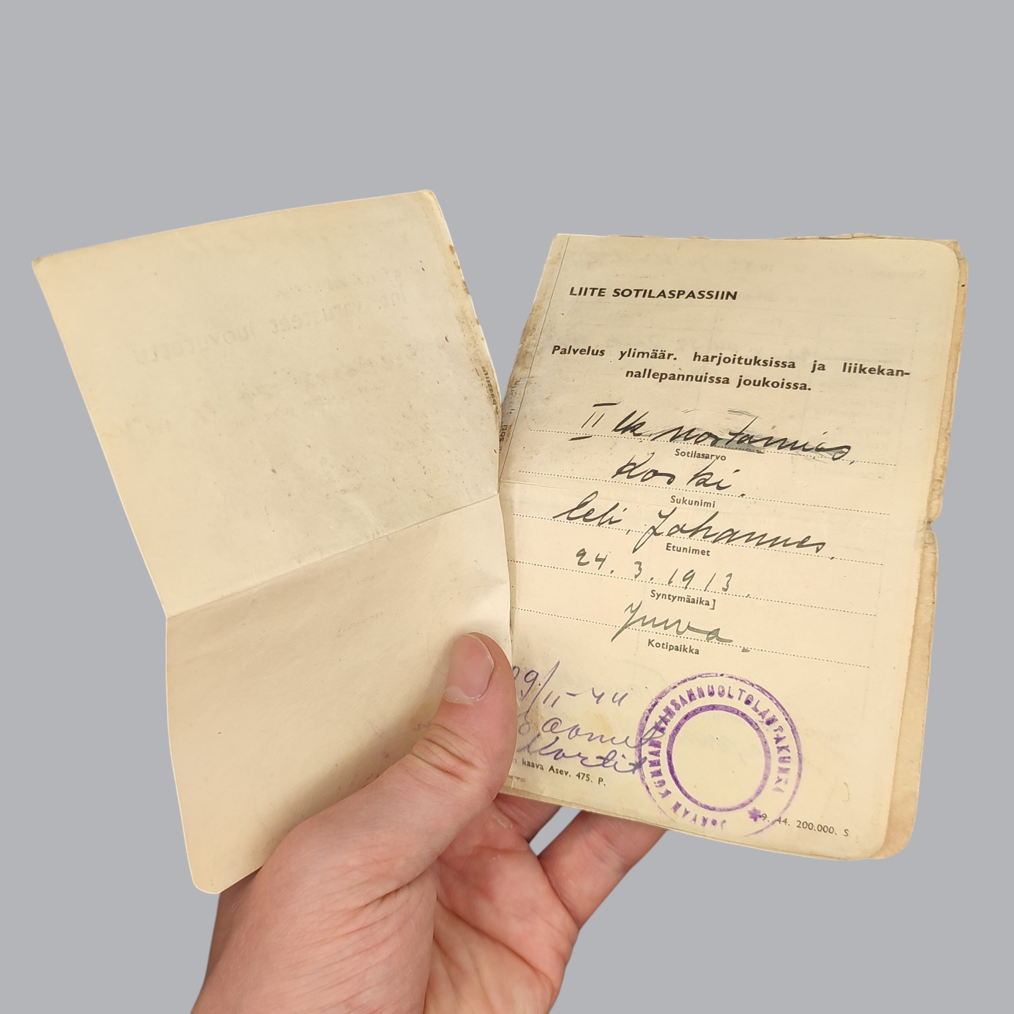 FINNISH WWII COMMEMORATIVE MEDAL OF THE CONTINUATION WAR & DOCUMENTS
