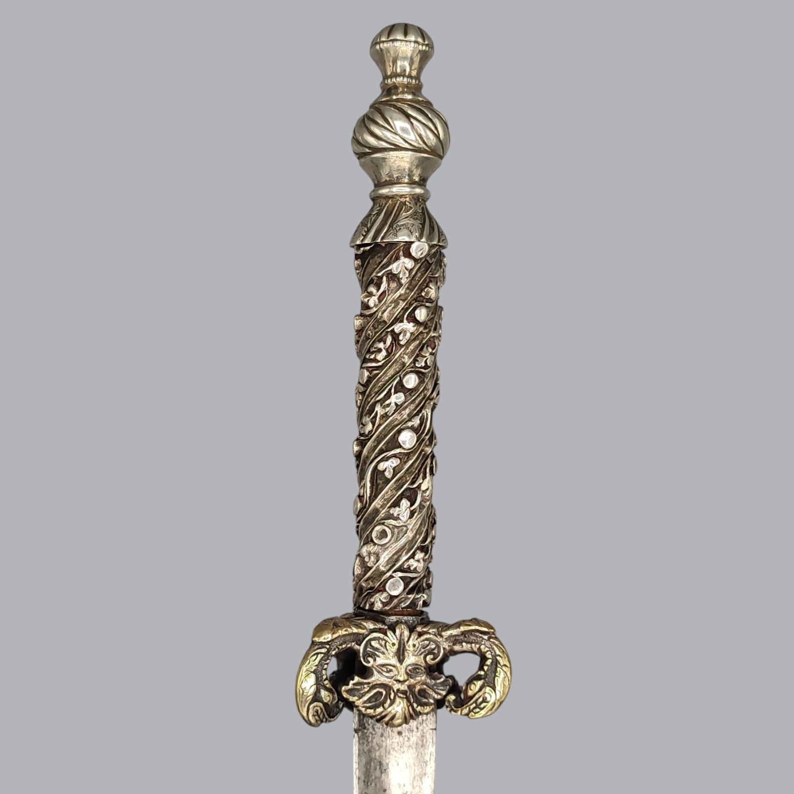 VENETIAN 1600s SILVER-HILTED DAGGER