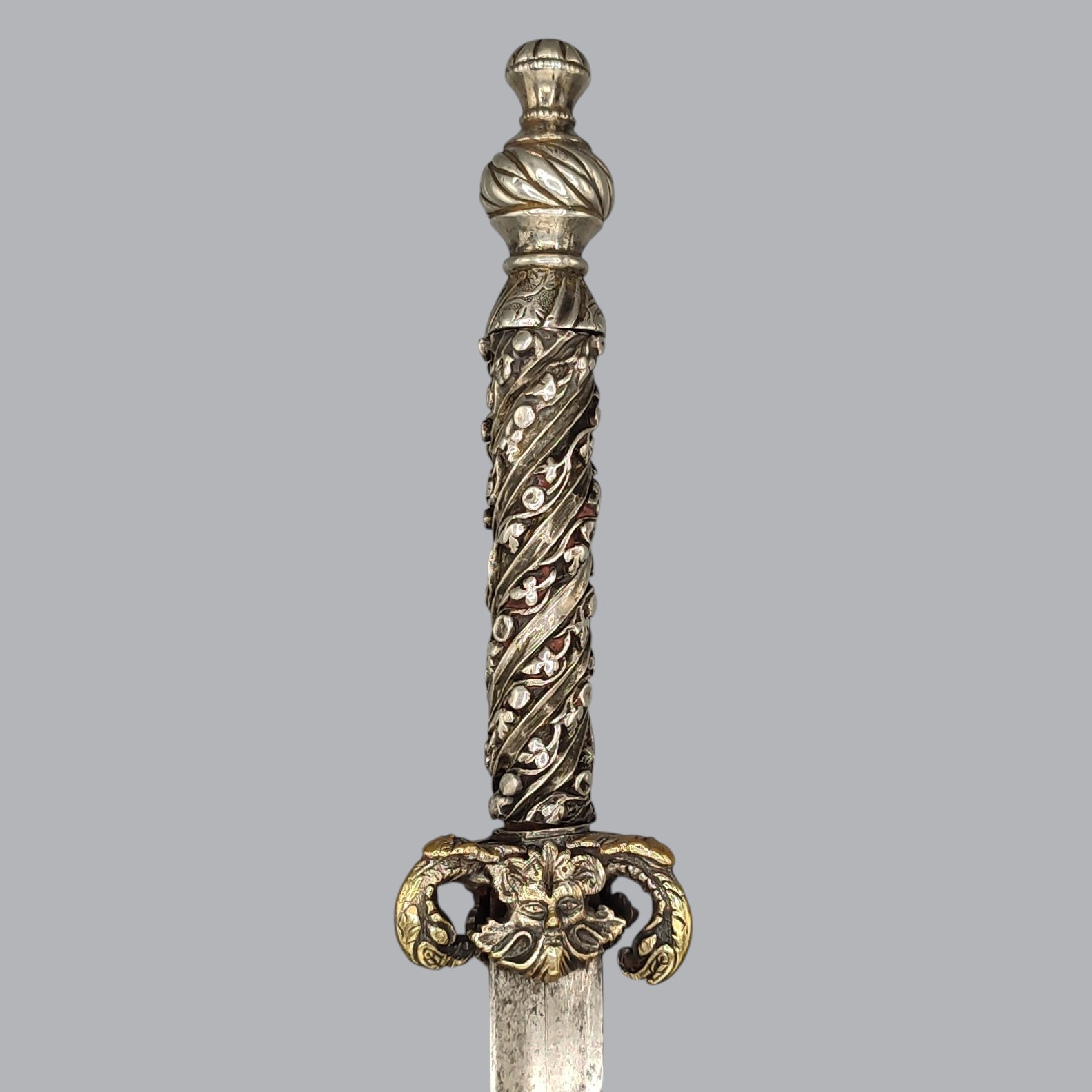 VENETIAN 1600s SILVER-HILTED DAGGER