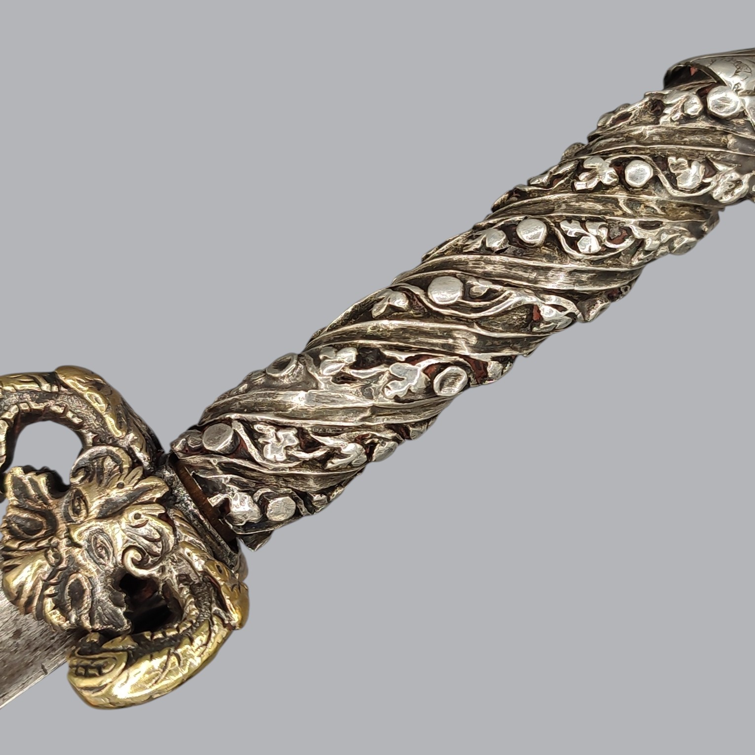 VENETIAN 1600s SILVER-HILTED DAGGER