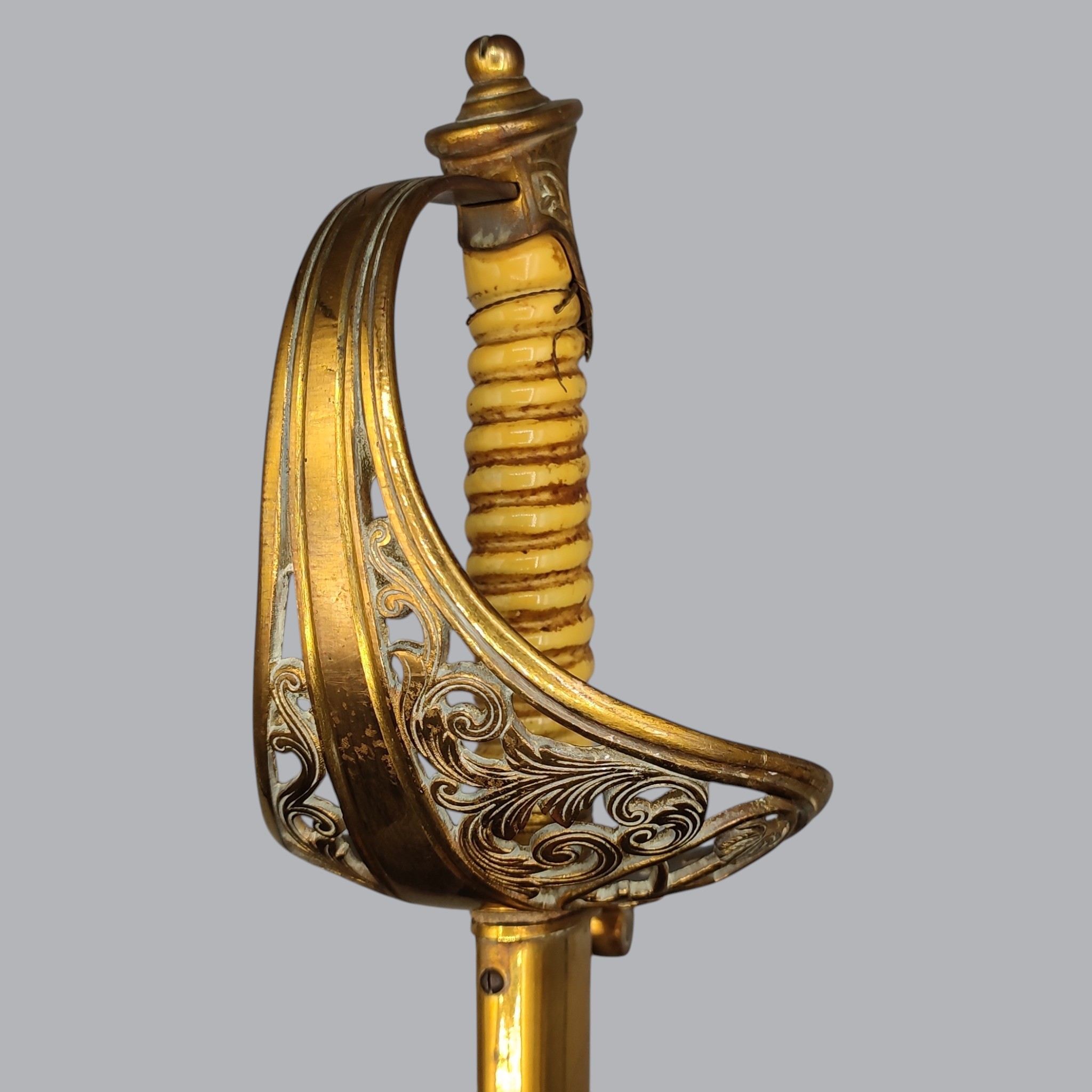 SAUDI ARABIAN 1950s NAVAL OFFICER SABRE