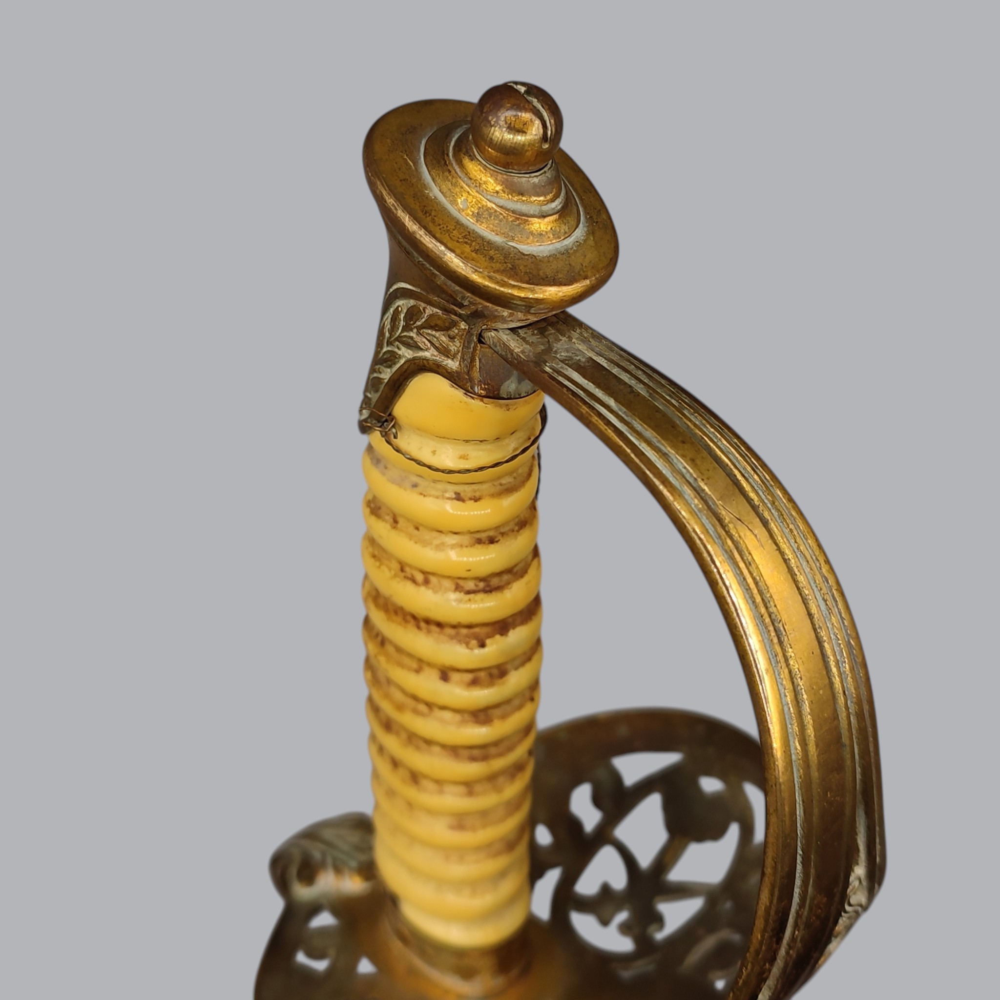 SAUDI ARABIAN 1950s NAVAL OFFICER SABRE