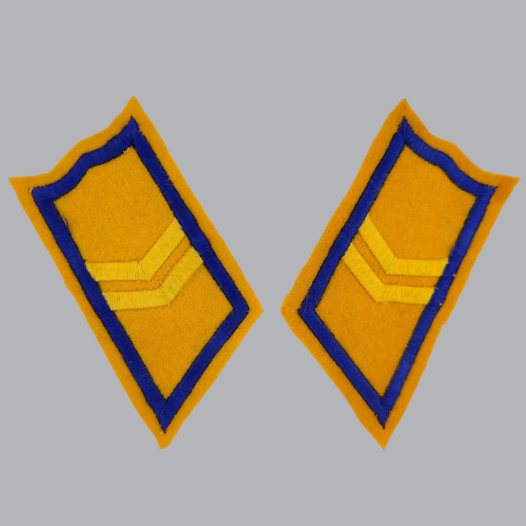FINNISH POST-WAR M/1958 COLLAR TABS OF A DRAGOON CORPORAL