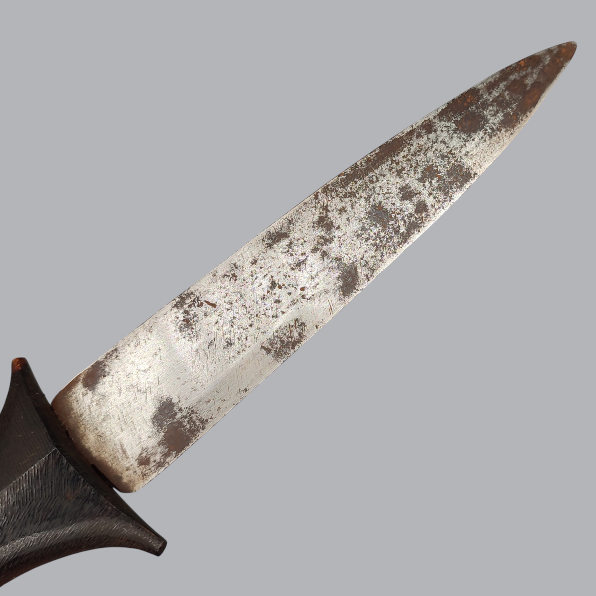 SUDANESE ARM DAGGER