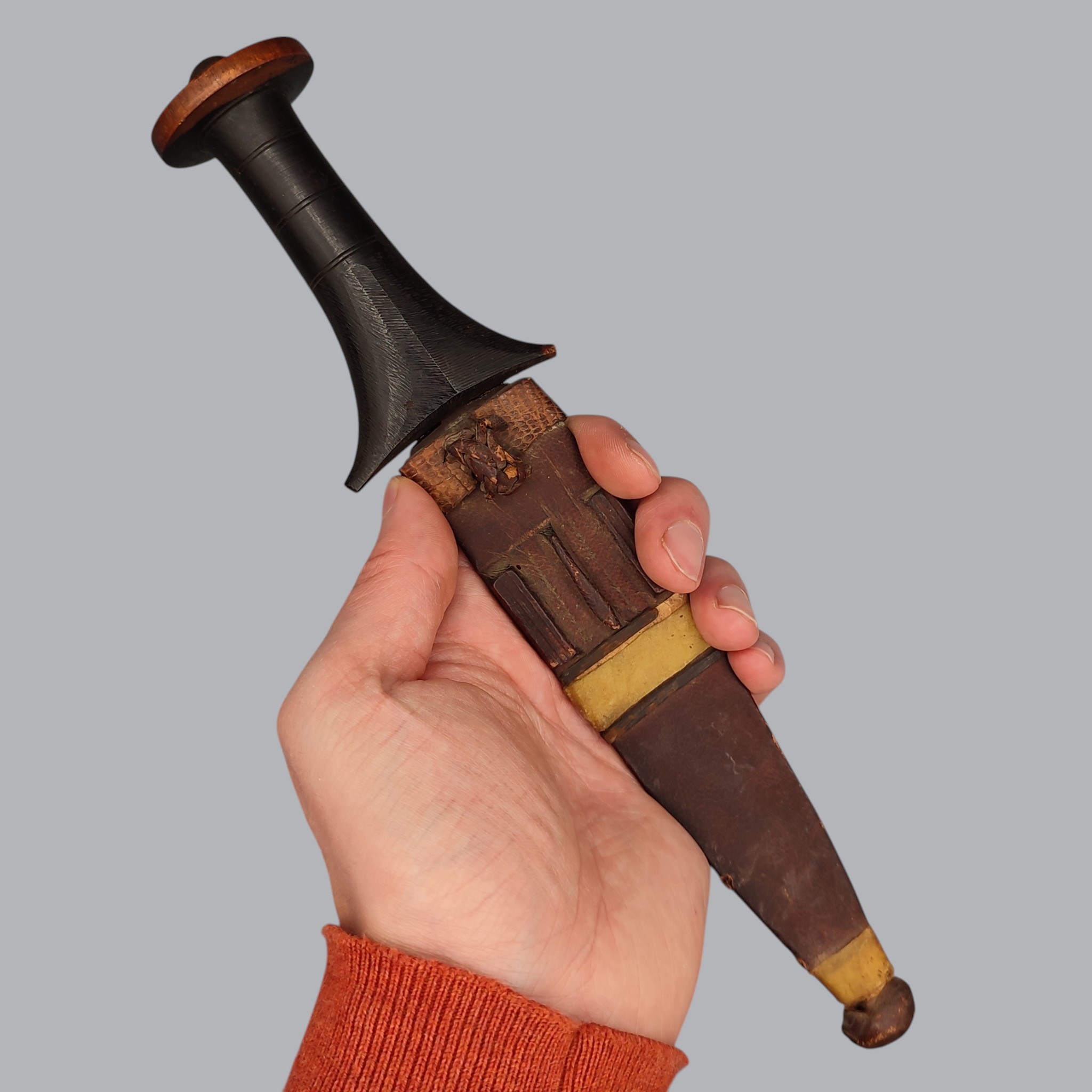SUDANESE ARM DAGGER