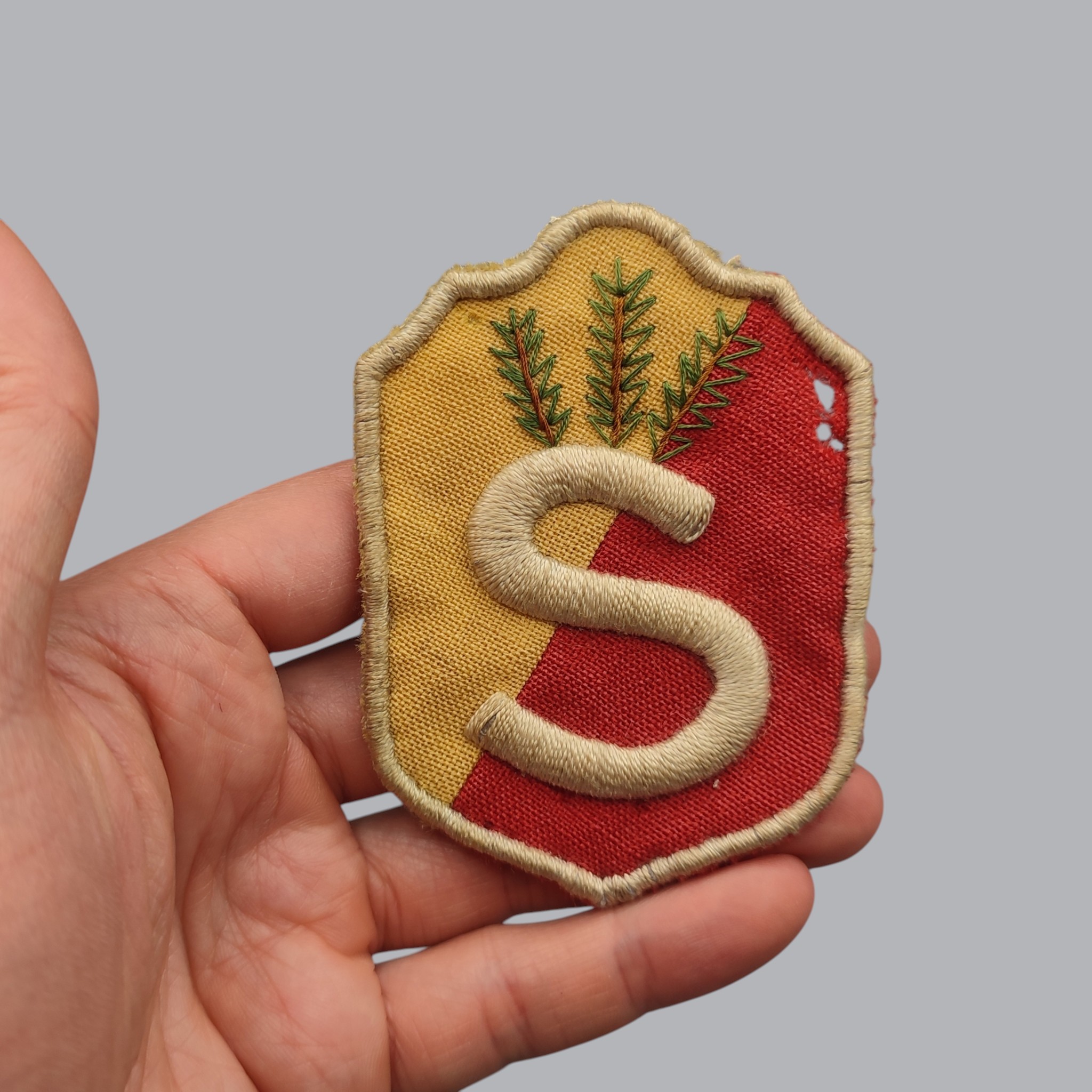 FINNISH WWII CIVIL GUARD SLEEVE BADGE OF THE WASA DISTRICT